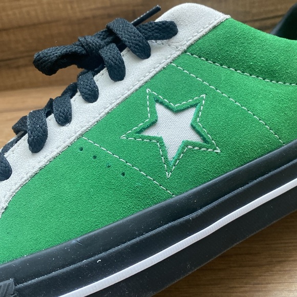 CONVERSE ALL STAR 🌟 BRAND NEW - Picture 8 of 9